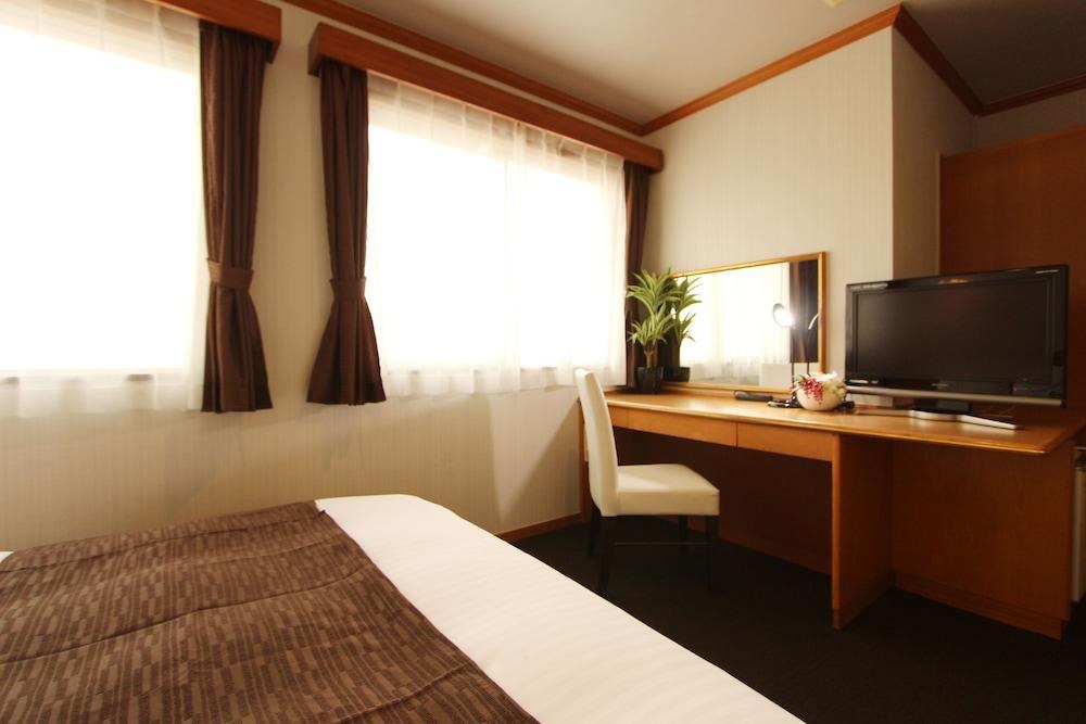 Hotel Livemax BUDGET Naha Tomarikou photo 1