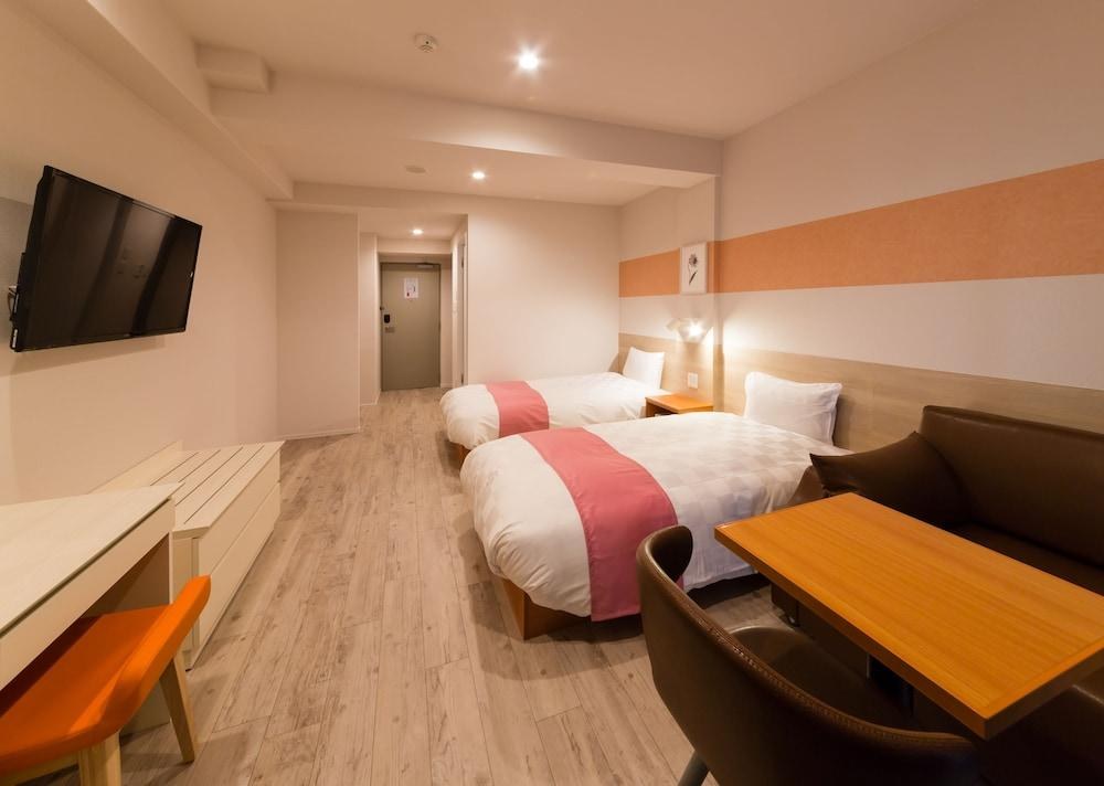 Sarasa Hotel Namba photo 2