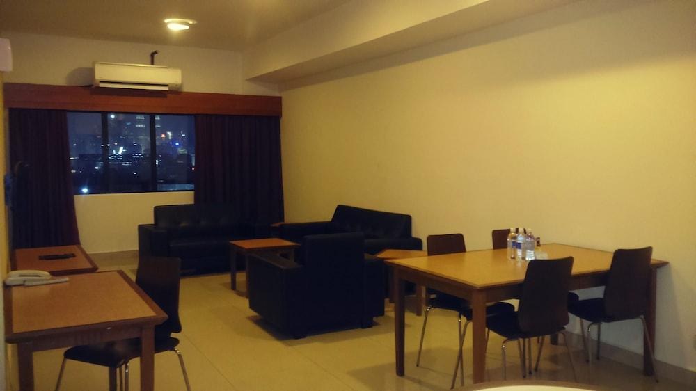 Cempaka Apartment Hotel photo 1