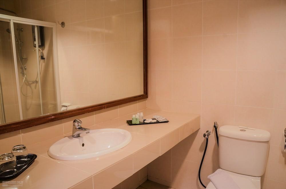 Cempaka Apartment Hotel photo 2