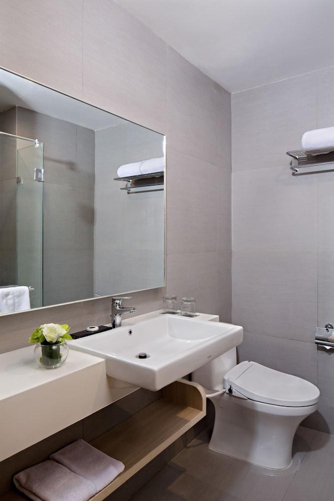 Ayaka Suites photo 3