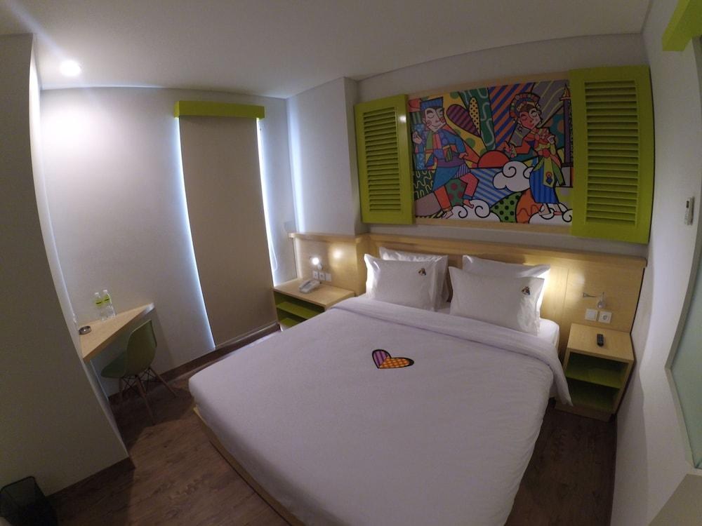 MaxoneHotel at Kramat photo 2