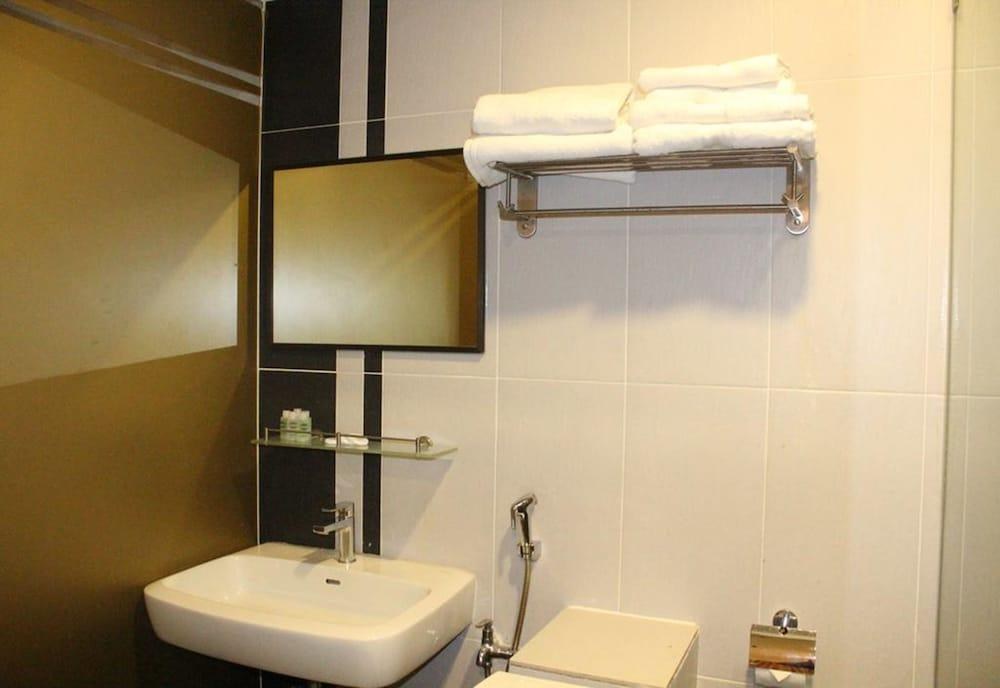 T Hotel Jalan Tar photo 3