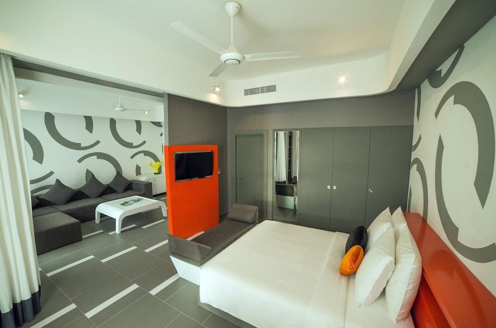 SUN & MOON Urban Hotel photo 2