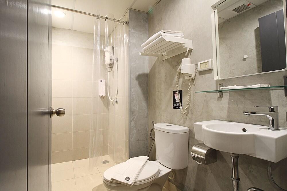 MYBED SATHORN HOTEL photo 3