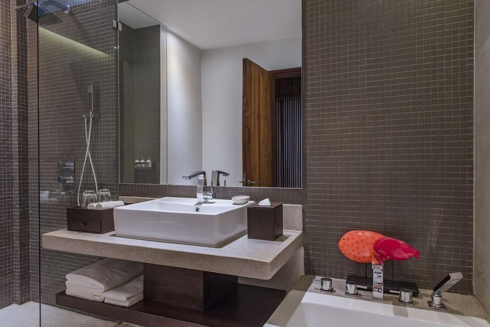 The Aviary Hotel photo 3