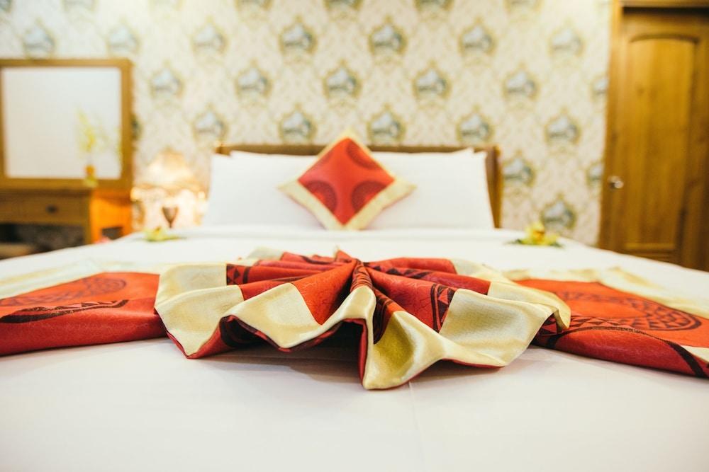 THE AIRPORT HOTEL photo 2