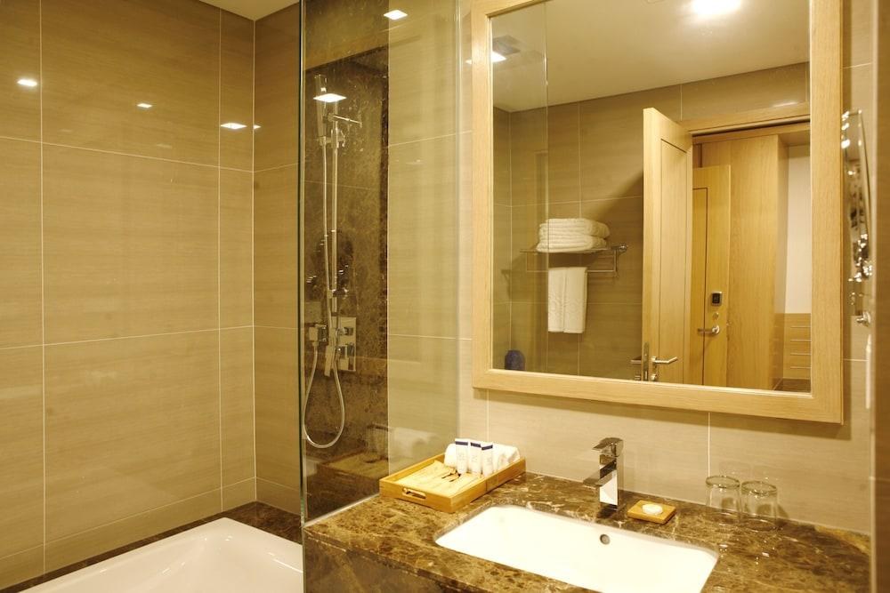 CIAO SAIGON HOTEL & SPA photo 2