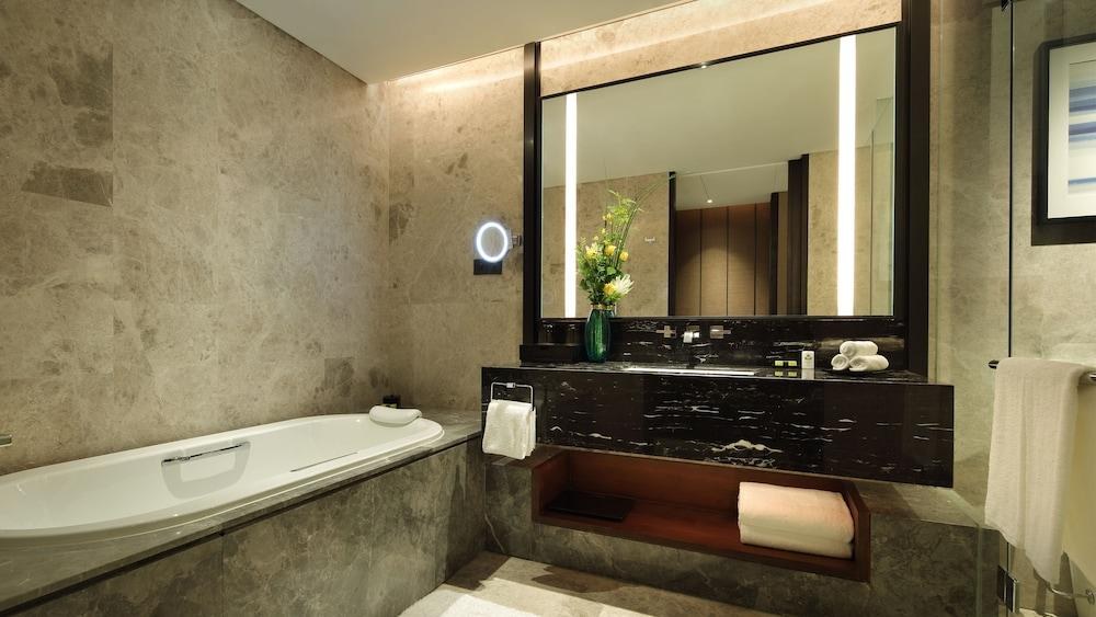 InterContinental Shanghai Hongqiao NECC photo 3