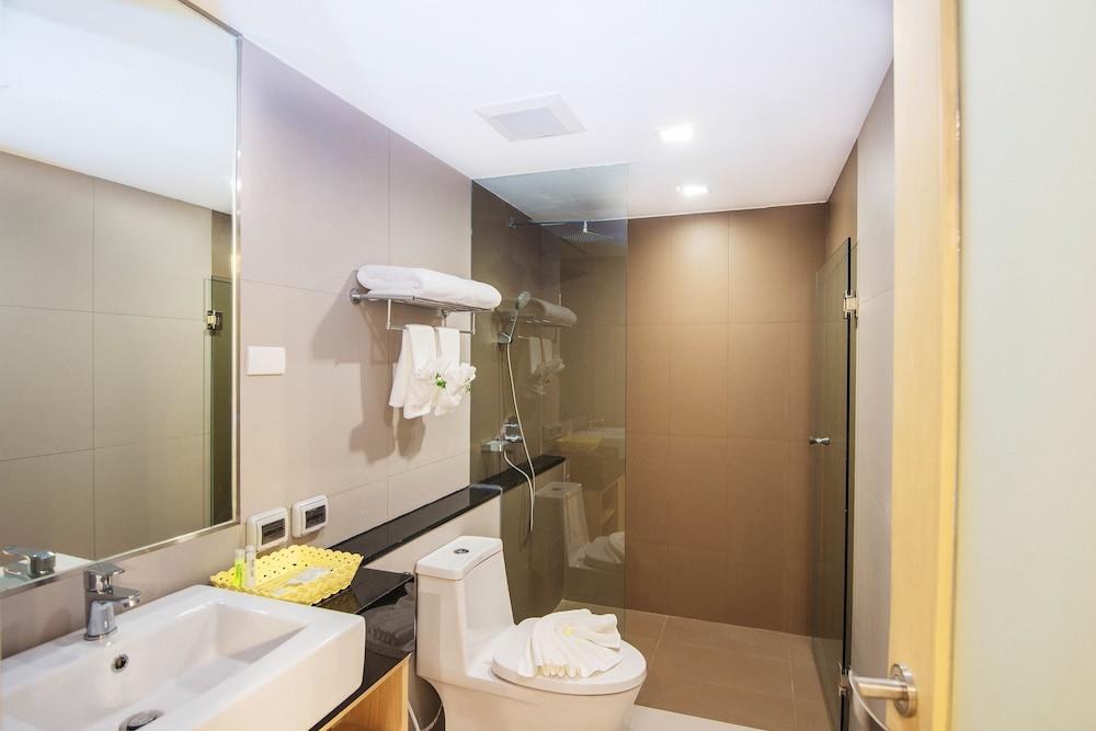 Clarion Hotel Patong Phuket photo 3