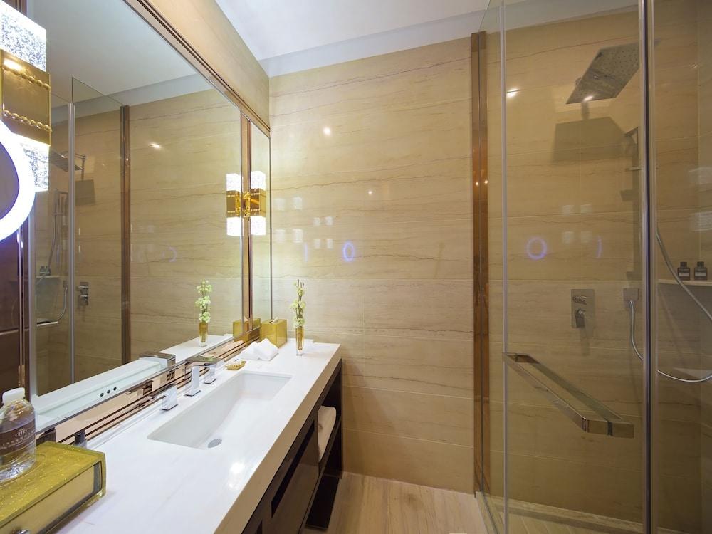Royal Garden Hotel Shanghai photo 3