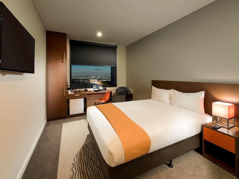 Ibis Brisbane Airport Hotel photo 2