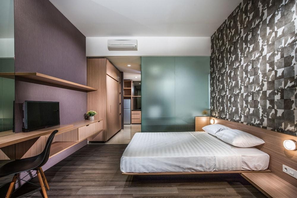 Upscale Suites photo 2