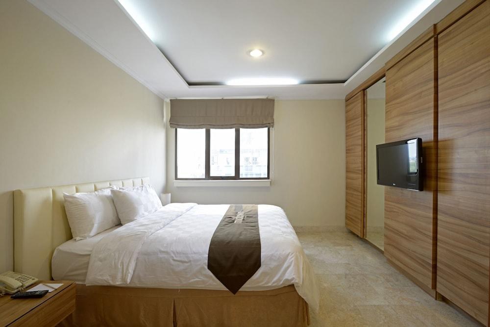Midtown Residence Simatupang Jakarta photo 2