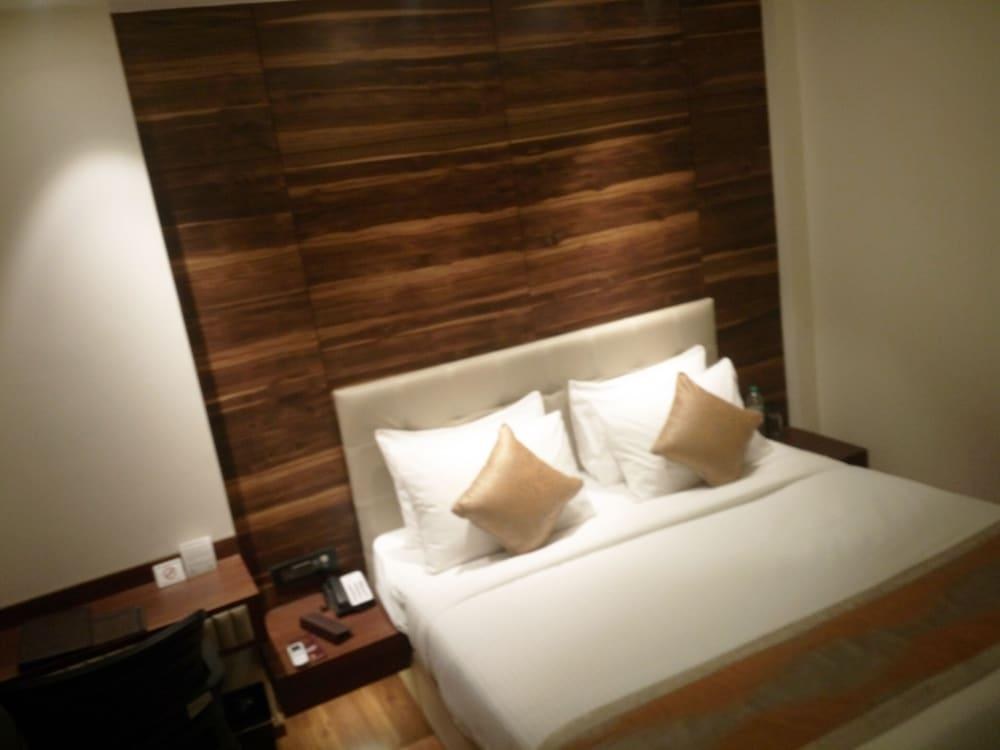 Connaught Royale Delhi photo 2