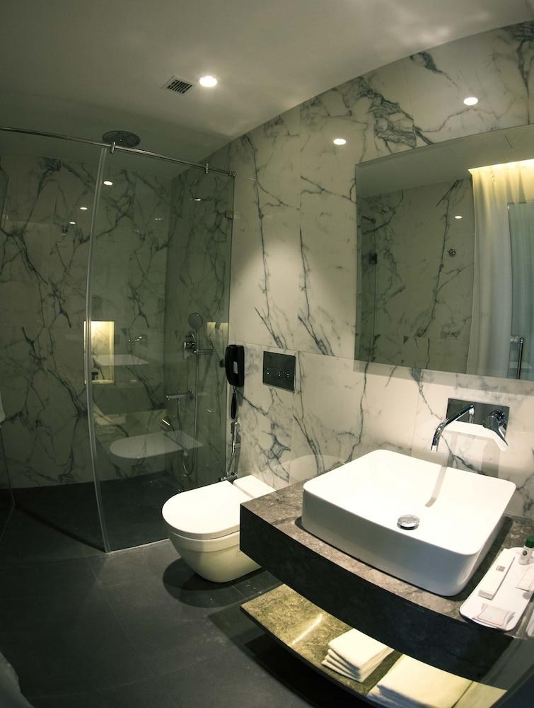 Connaught Royale Delhi photo 3