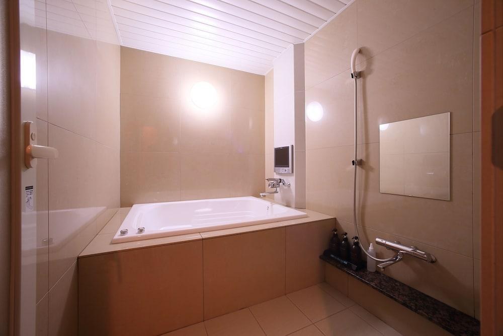 Hotel fine olive Kyoto Yamashina Free Parking - Adult Only photo 3