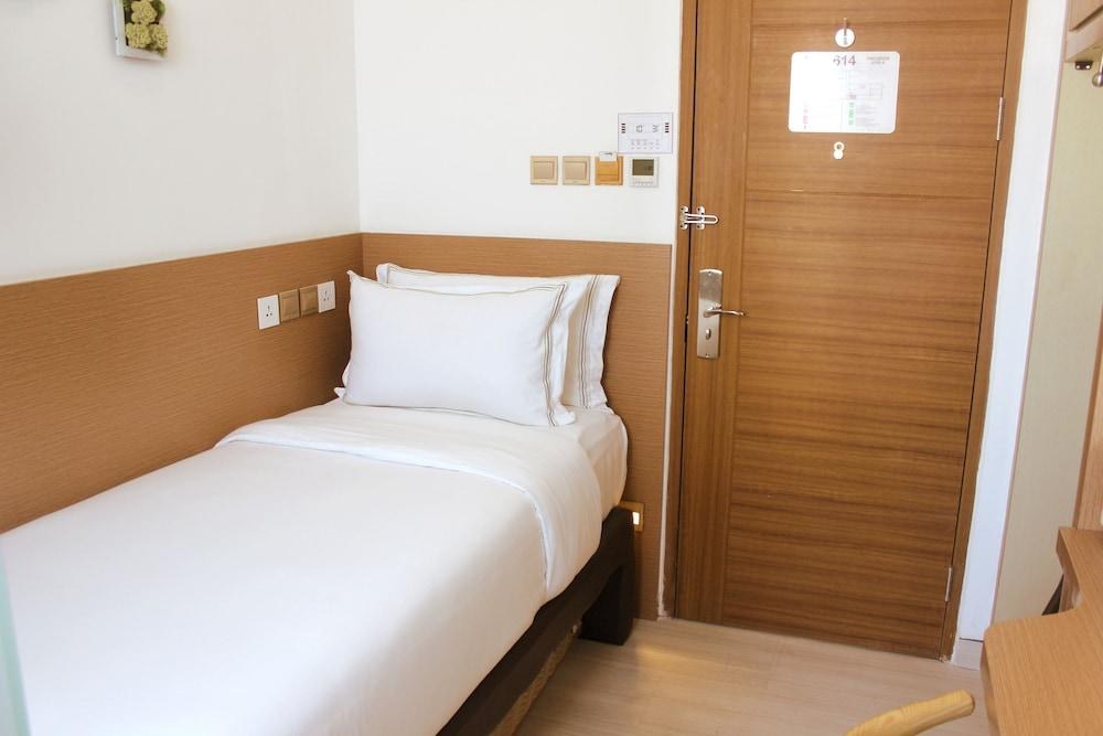 Heef Hotel Pasar Baru photo 2