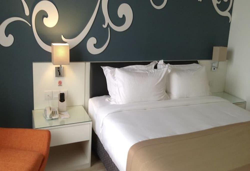 Kings Green Hotel photo 2