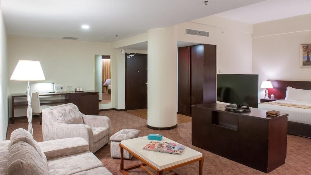 Pan Borneo Hotel Kota Kinabalu photo 2