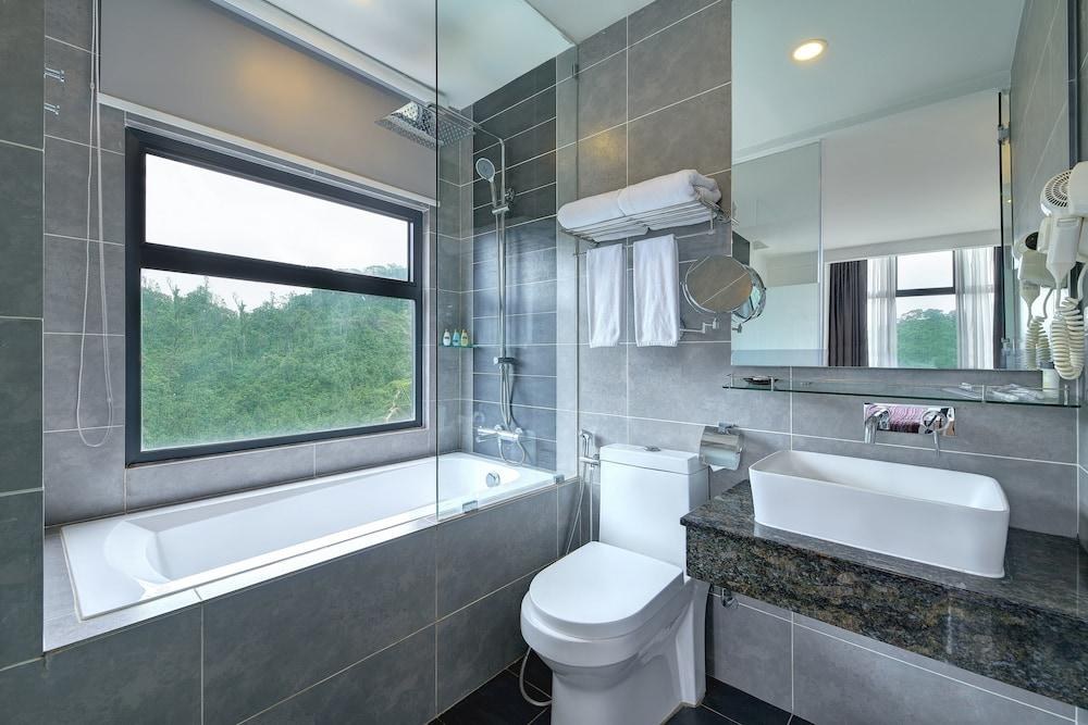 Grand Ion Delemen Hotel photo 3
