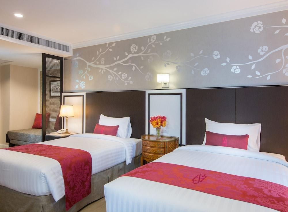 Sara's Hotel photo 2