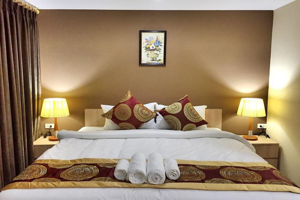 Top High Airport Link Hotel photo 1
