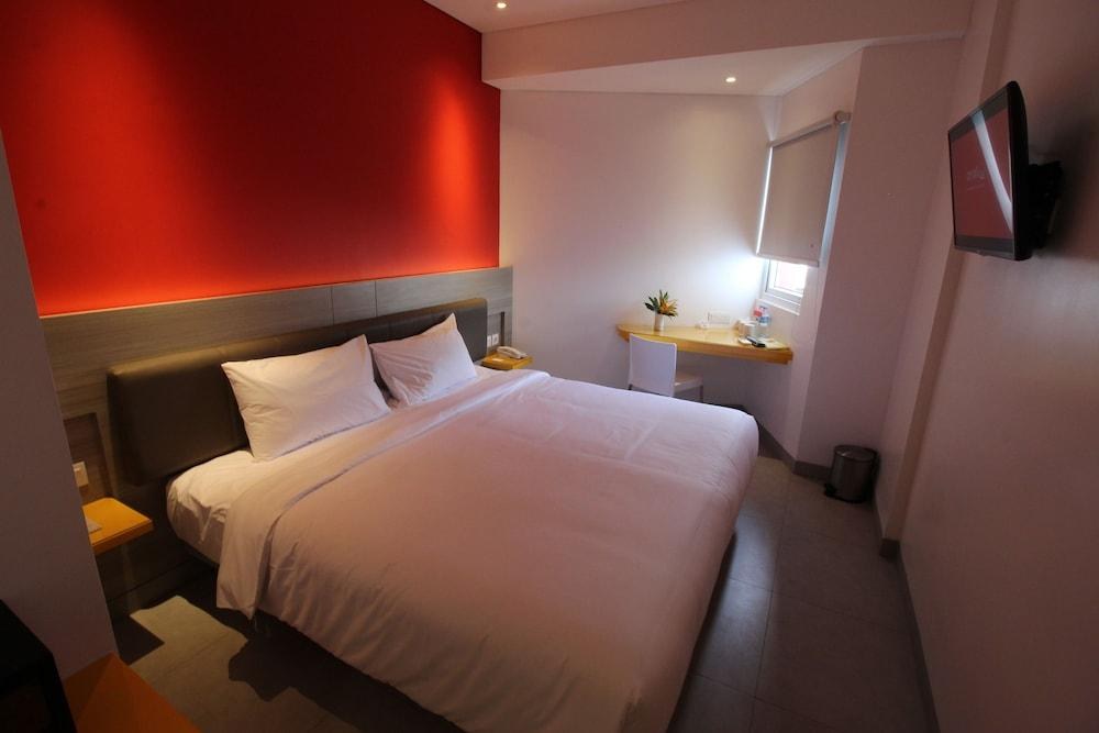 JP Hotel Pluit photo 2