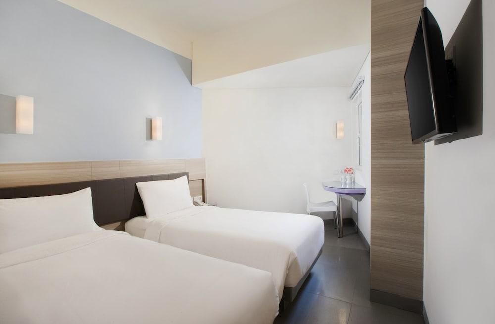 Amaris Hotel Satrio Kuningan photo 1