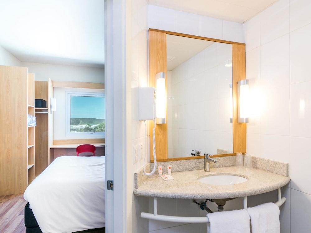 Ibis Puerto Montt photo 3