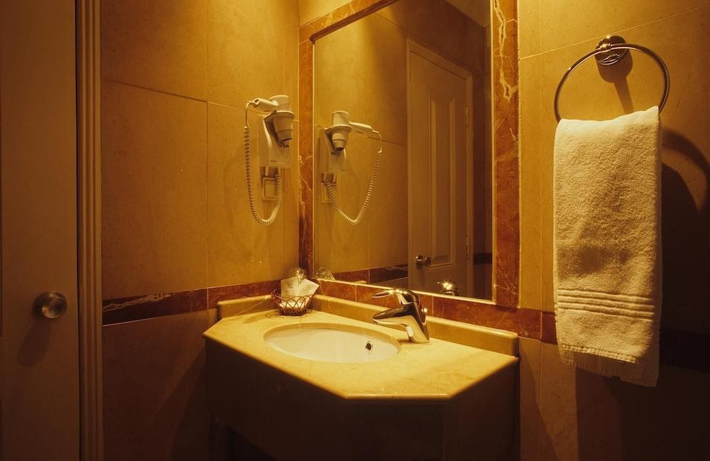 HOTEL DOM SANCHO I photo 2