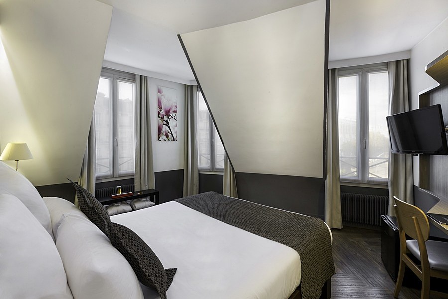 HOTEL ALIZE MONTMARTRE photo 2