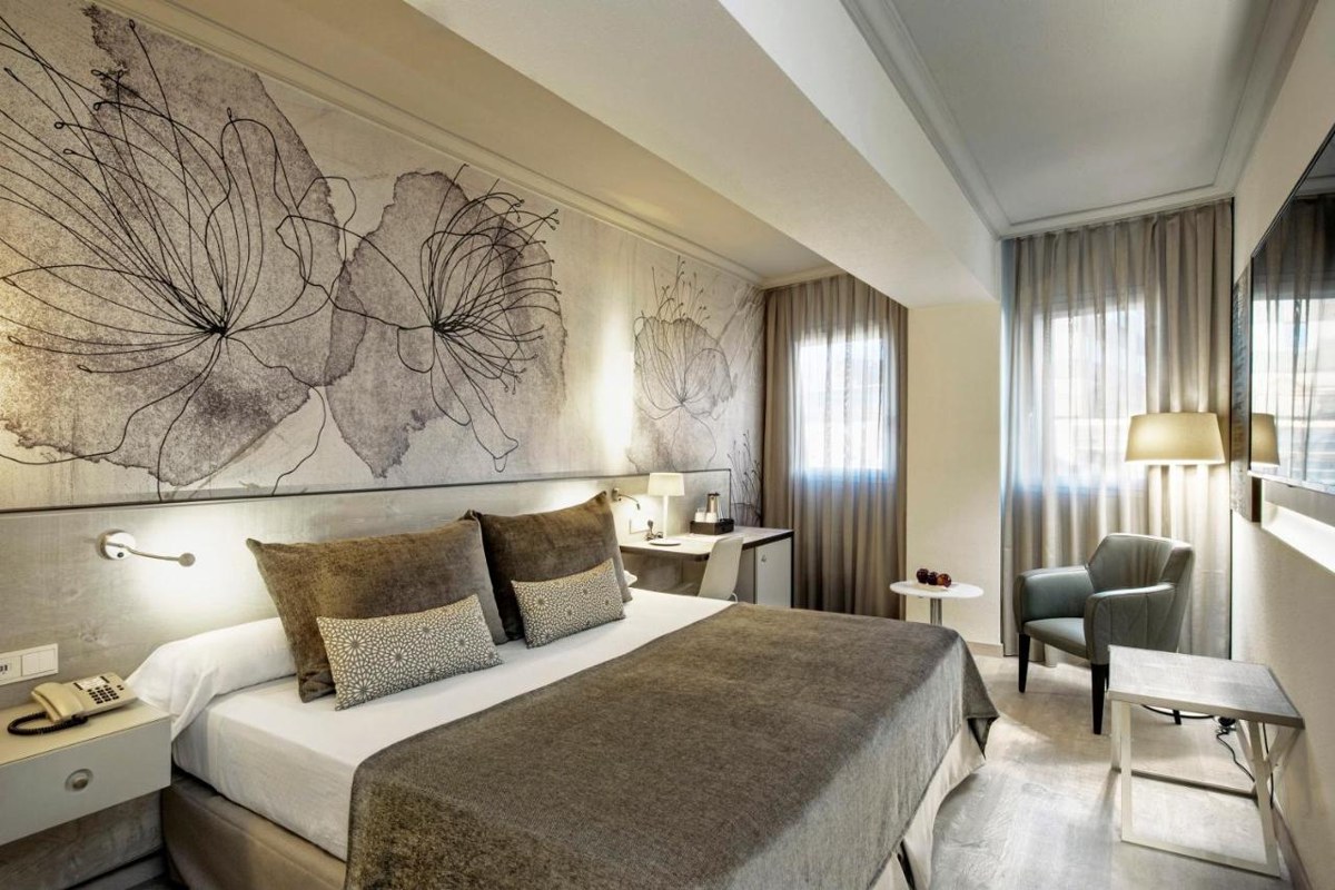 Salles Hotel Pere IV photo 1