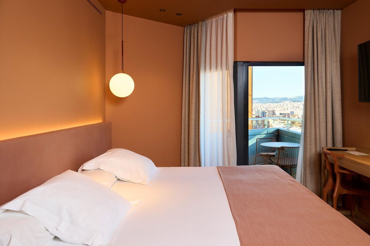 BARCELONA PRINCESS photo 4