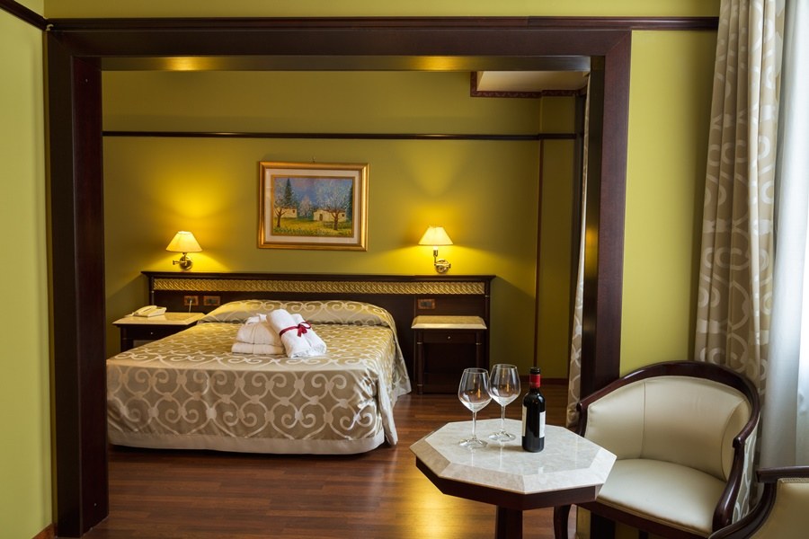 HOTEL POLITEAMA PALACE