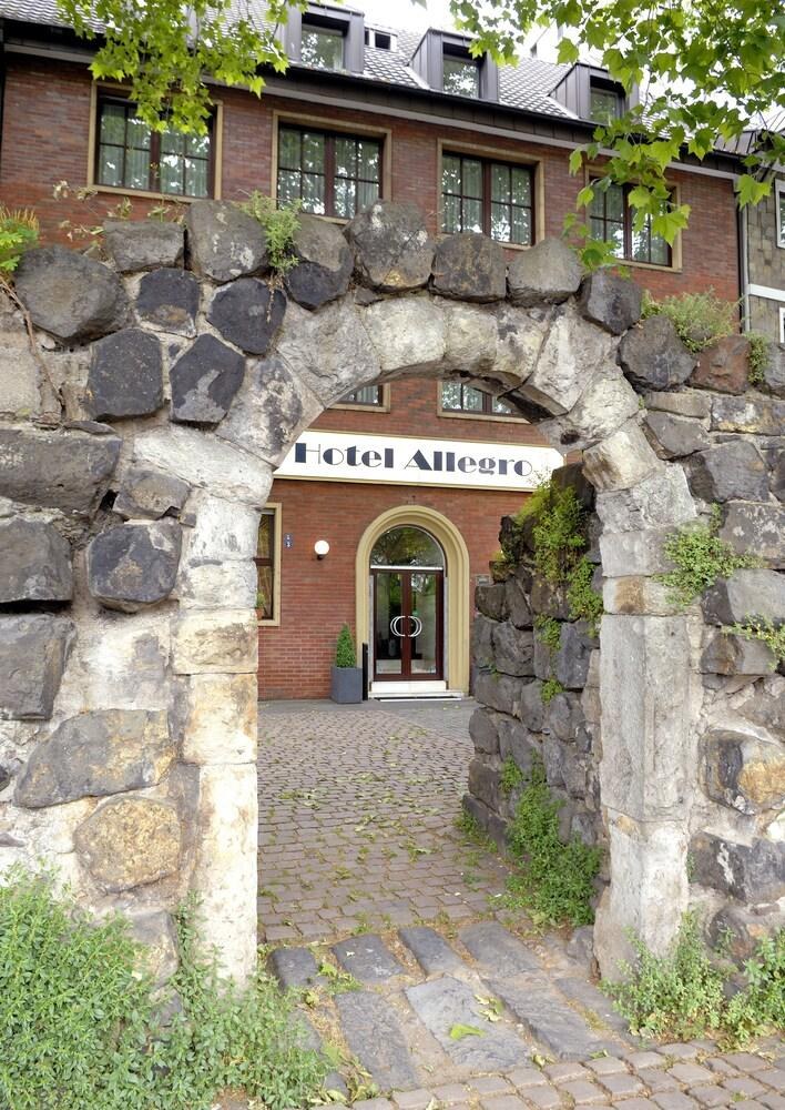 Hotel Allegro photo 2