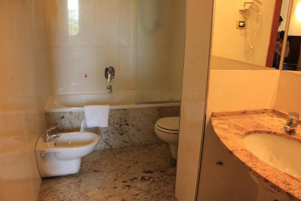 Terminal Hotel photo 2