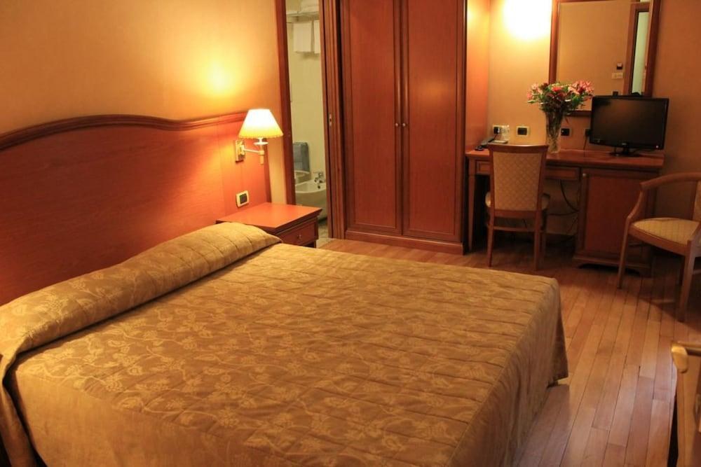 Terminal Hotel photo 4