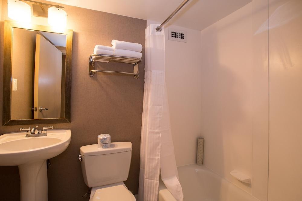 WASHINGTON SUITES GEORGETOWN photo 3