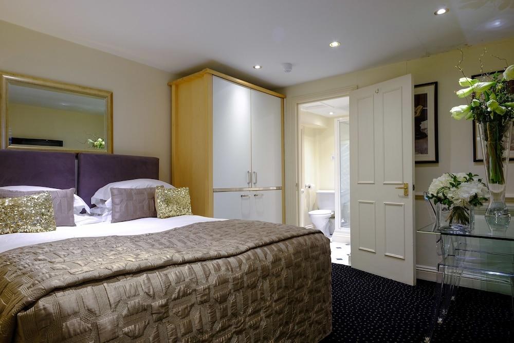 COLLINGHAM SERVICED APARTMENTS photo 2