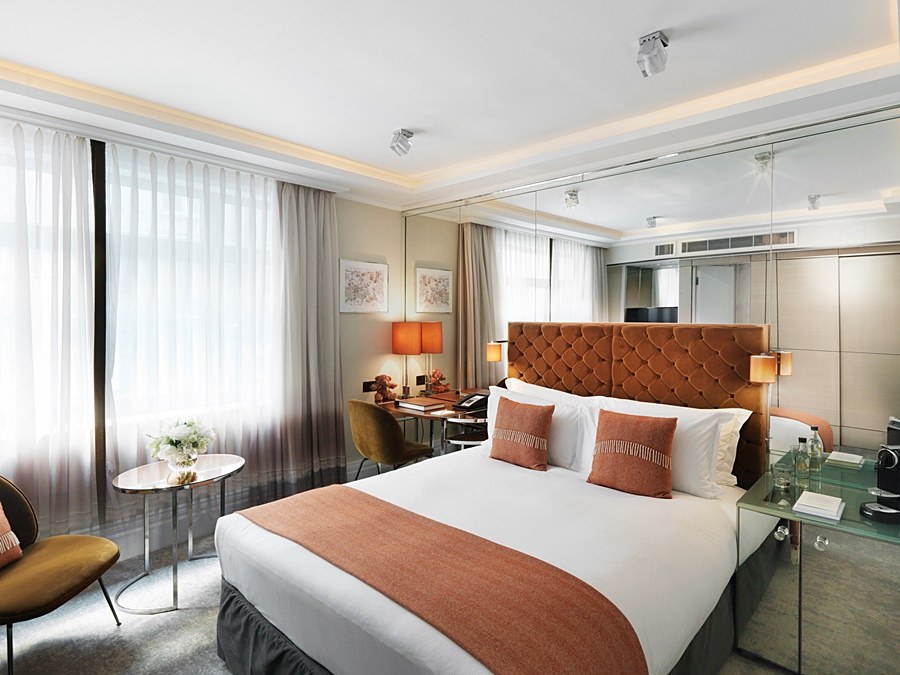 THE ATHENAEUM HOTEL &  RESIDENCES photo 4