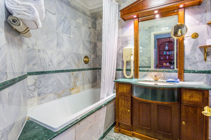 LONDON ELIZABETH HOTEL photo 4