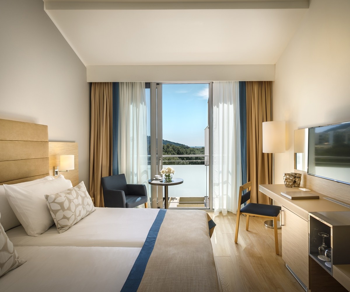 VALAMAR ARGOSY photo 1