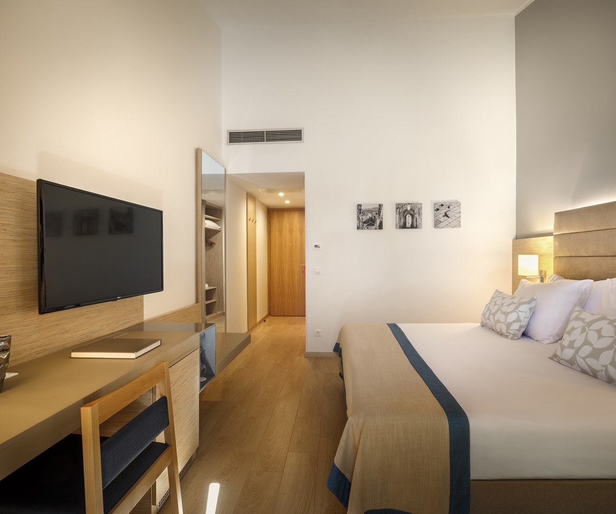 VALAMAR ARGOSY photo 2