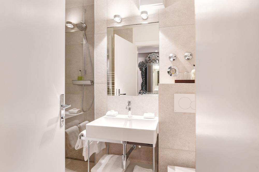 Admiral Hotel photo 4