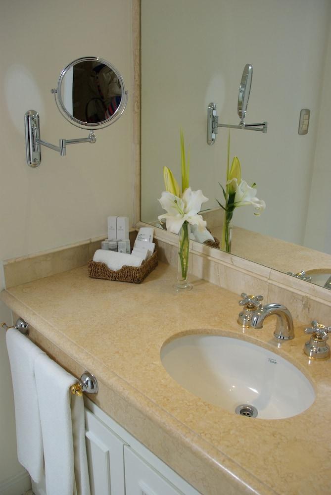 Loi Suites Recoleta photo 2