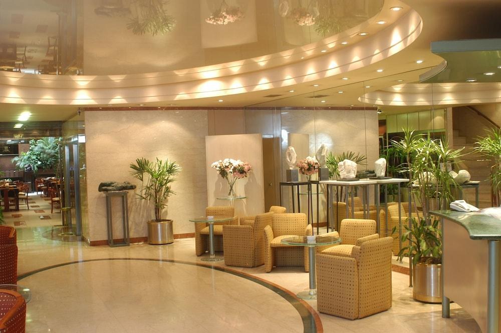 Wilton Hotel photo 4