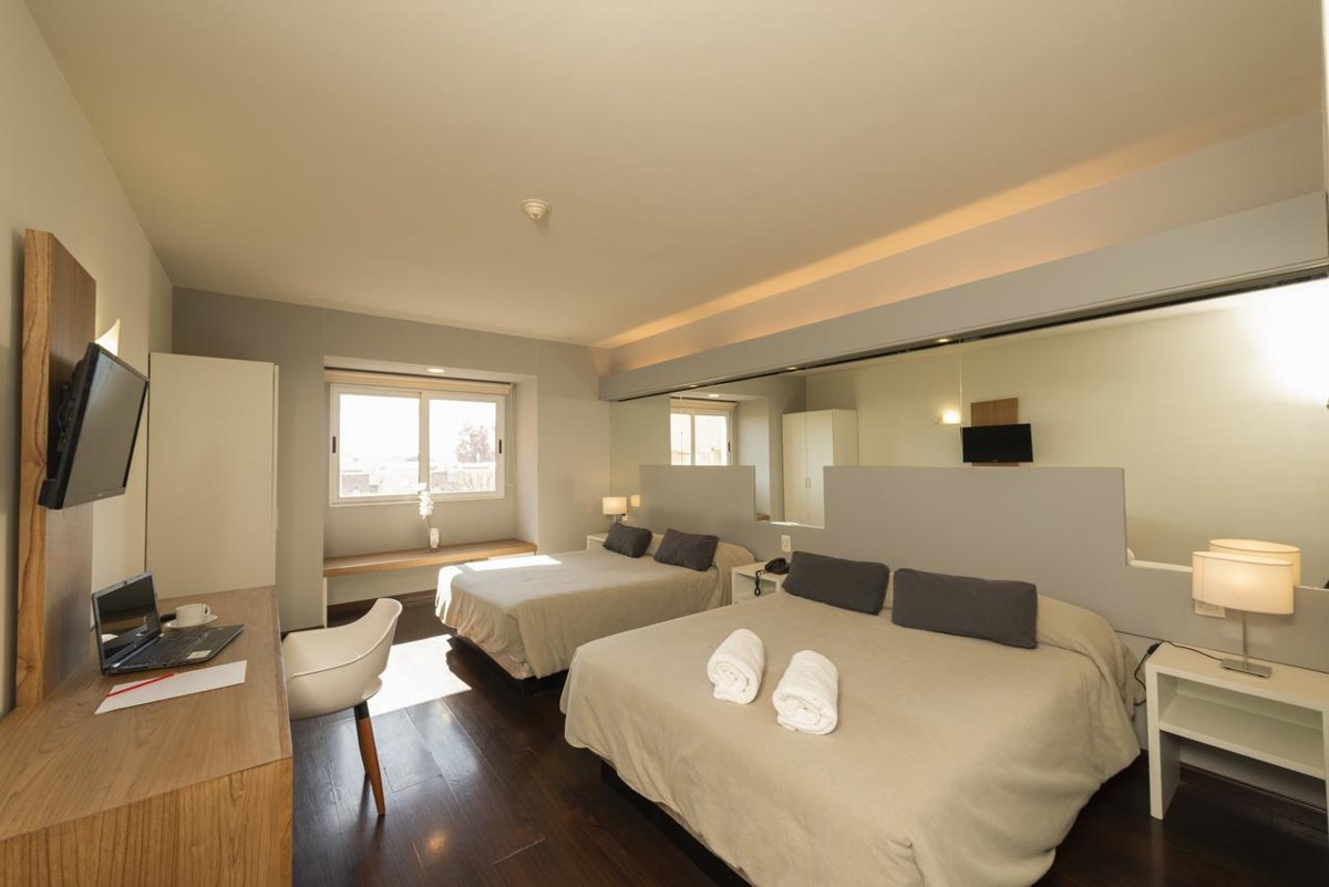 HATHOR HOTELS MENDOZA photo 4