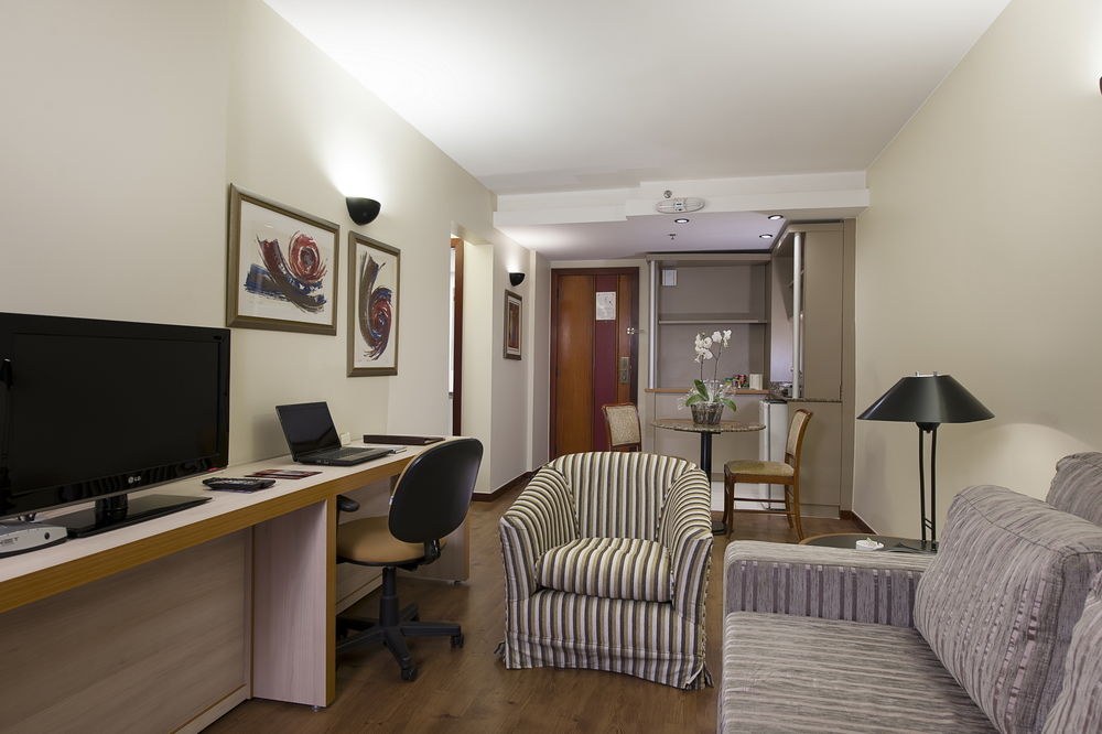 Metropolitan Hotel by Atlantica