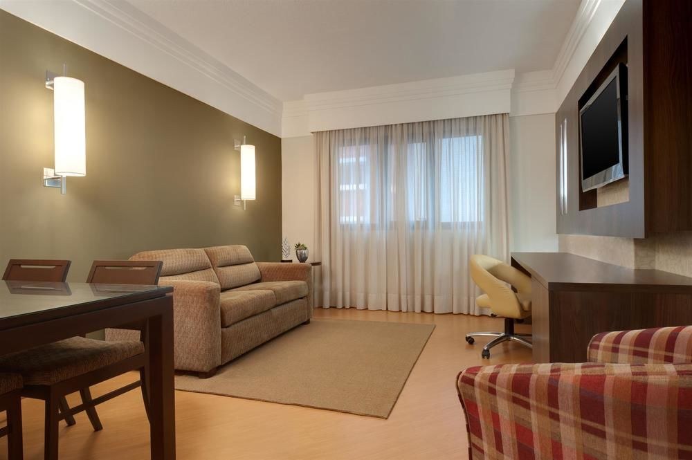 Qoya Hotel Curitiba, Curio Collection by Hilton photo 3